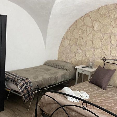 Casa Vacanze Eleonor CTA Exteriör bild