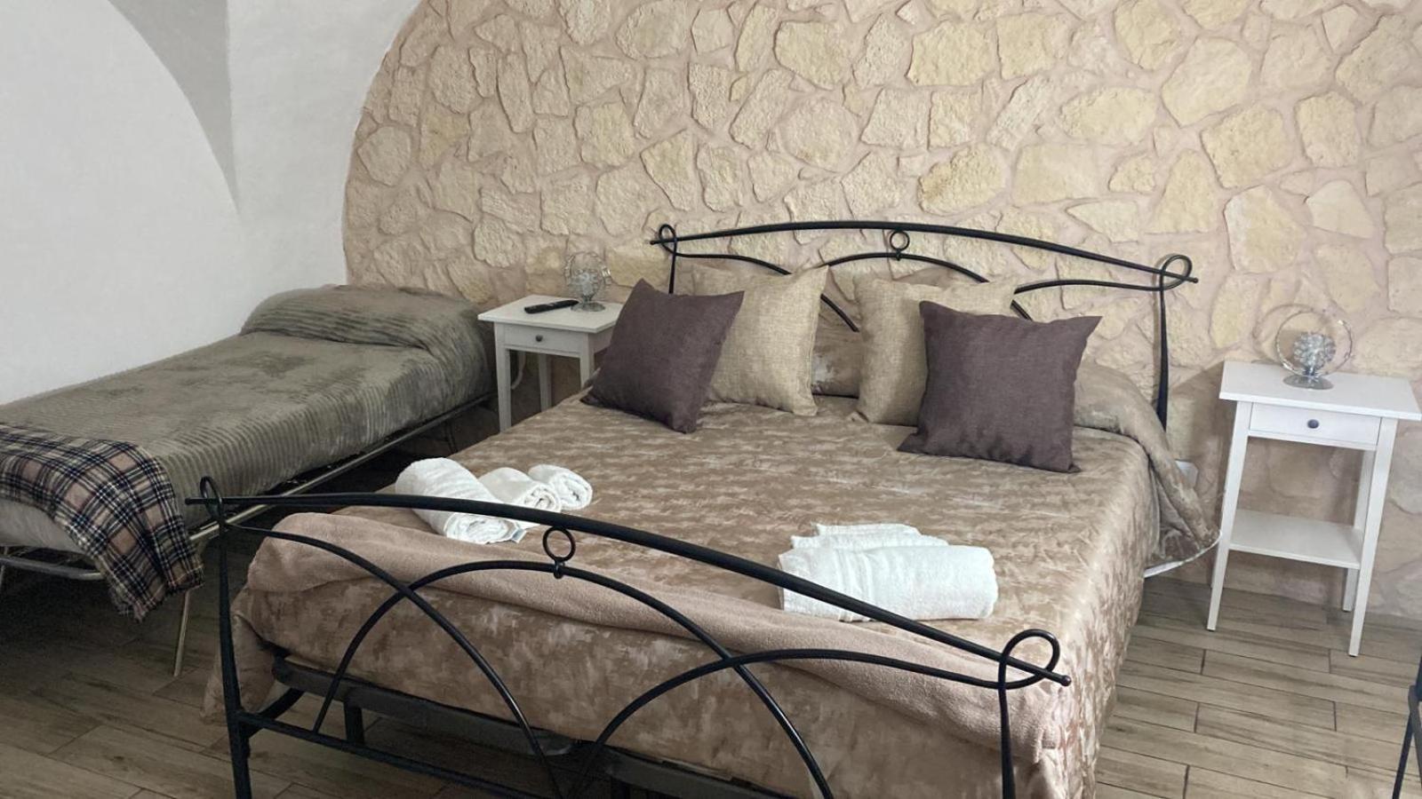 Casa Vacanze Eleonor CTA Exteriör bild